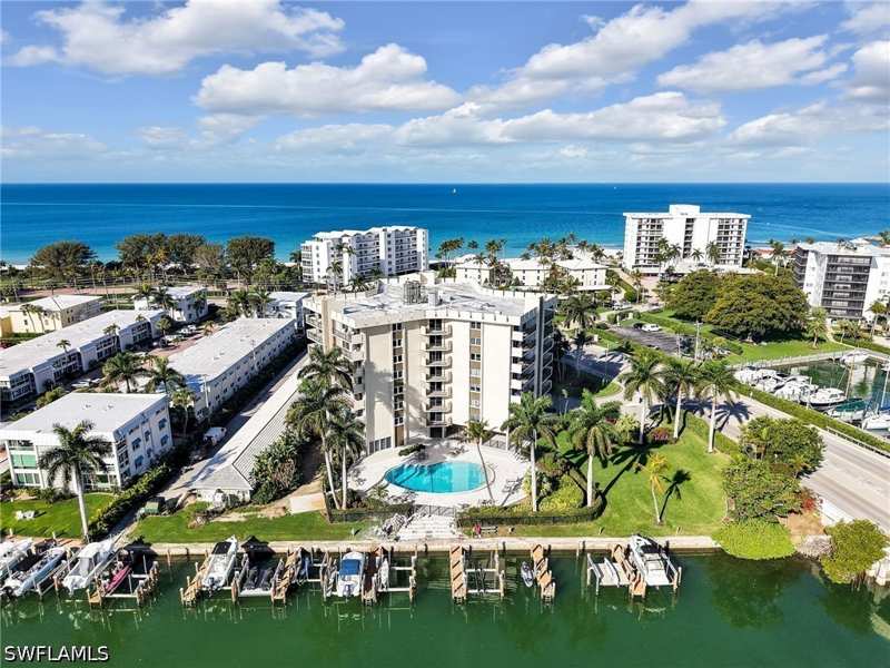 2 bedroom Condominium at 2150 Gulf Shore Blvd N 407, Kings Port, Naples — photo 1