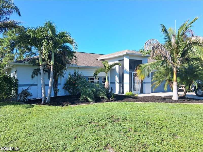 3 bedroom SingleFamilyResidence at 719 Zeppelin Pl, Fort Myers, Fort Myers — photo 1