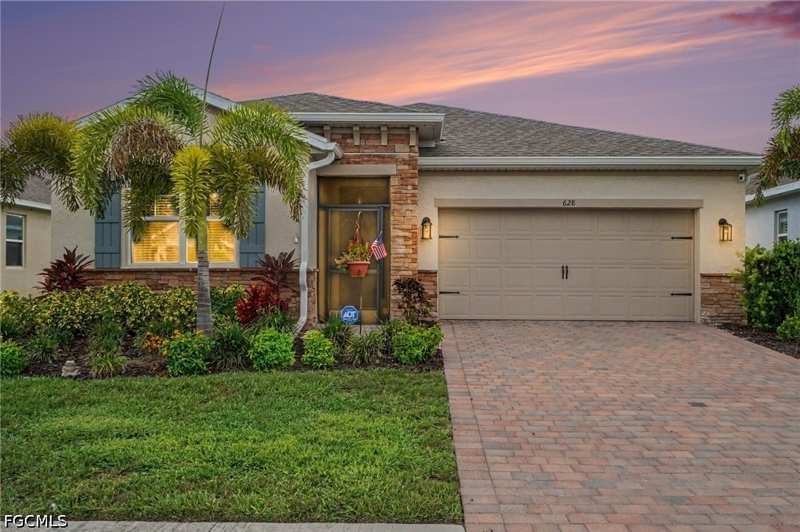 3 bedroom SingleFamilyResidence at 628 Parkshore Lake Ave, Stonewater, Cape Coral — photo 1