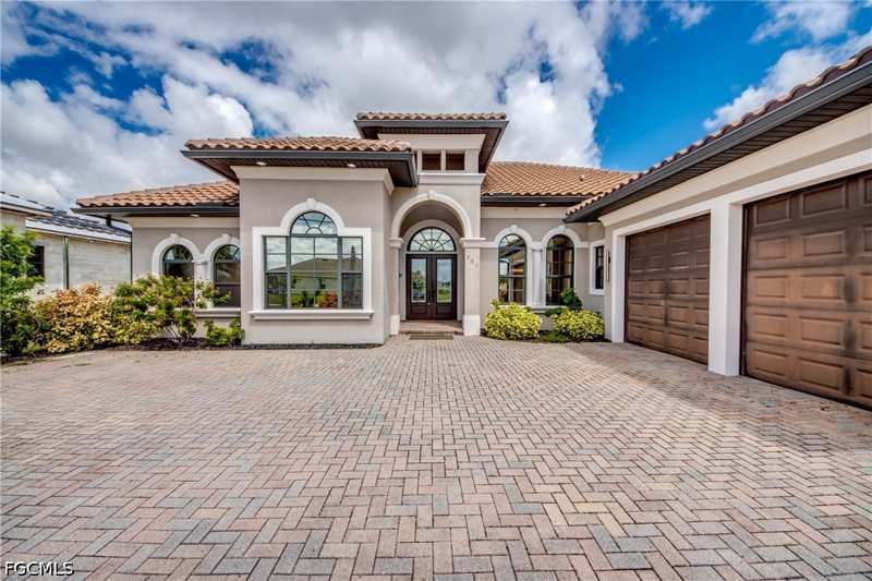 3 bedroom SingleFamilyResidence at 601 SW 40th Ter, Cape Coral, Cape Coral — photo 1