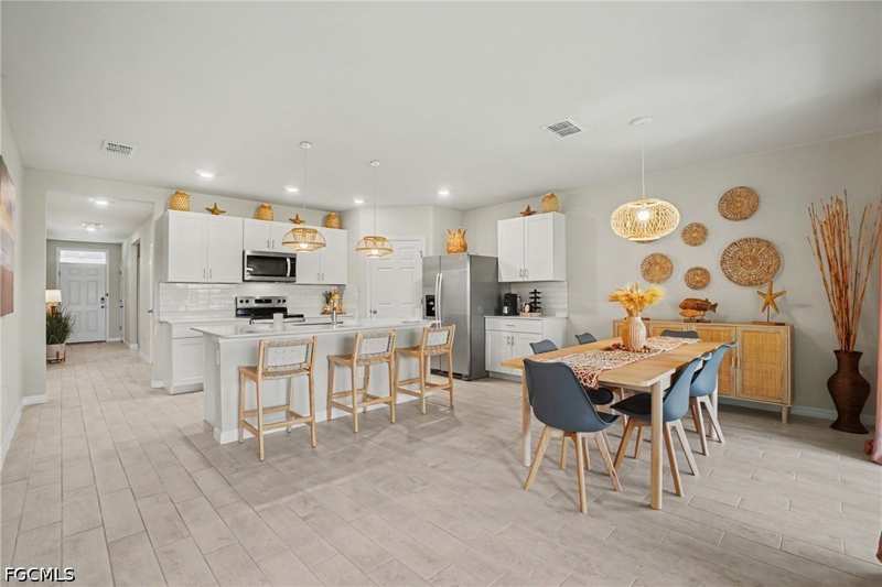 4 bedroom SingleFamilyResidence at 20268 Camino Torcido Loop, Magnolia Landing, North Fort Myers — photo 1
