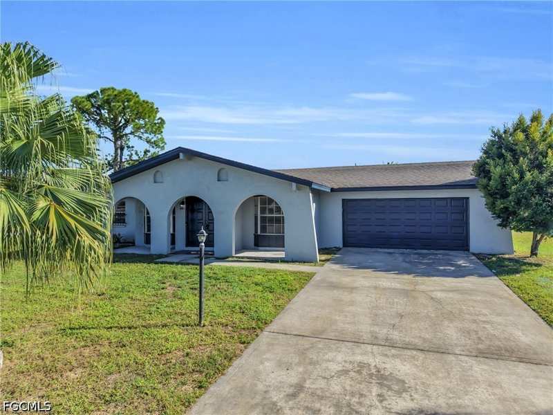 3 bedroom SingleFamilyResidence at 502 Parkside St, Lehigh Acres, Lehigh Acres — photo 1