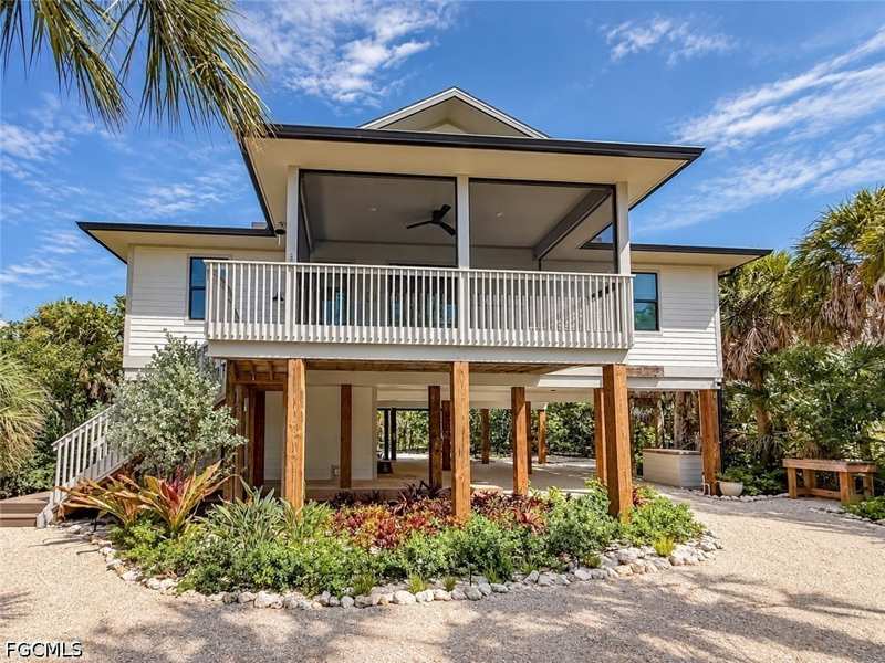 3 bedroom SingleFamilyResidence at 4470 Seagrape Bend Dr, Safety Harbor Club, Upper Captiva — photo 1