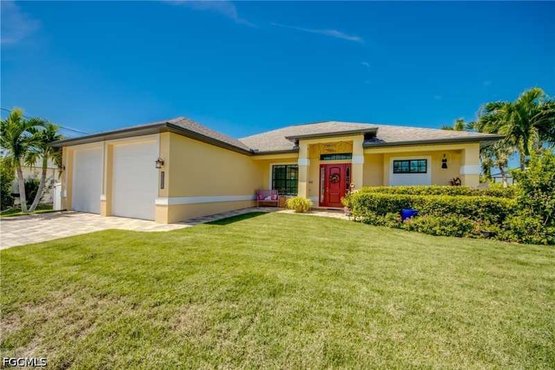 3 bedroom SingleFamilyResidence at 5380 Genesee Pkwy, Charlotte Shores, Bokeelia — photo 1