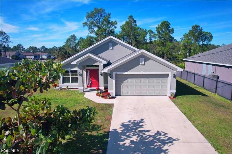 3 bedroom SingleFamilyResidence at 1911 Lemona Ave, Greenbriar, Lehigh Acres — photo 1