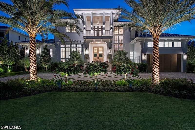 6 bedroom SingleFamilyResidence at 1544 3rd St S, Aqualane Shores, Naples — photo 1