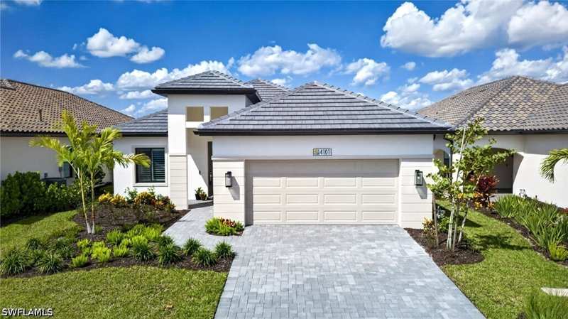 3 bedroom SingleFamilyResidence at 4101 Pegasus Way, Skysail, Naples — photo 1