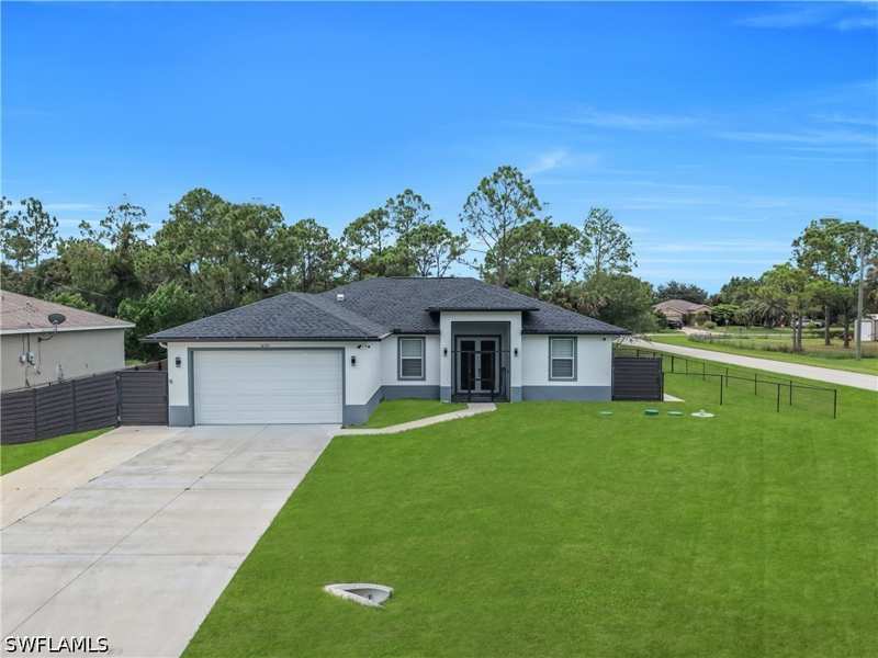 3 bedroom SingleFamilyResidence at 6131 Laurelwood Dr, Lehigh Acres, Fort Myers — photo 1