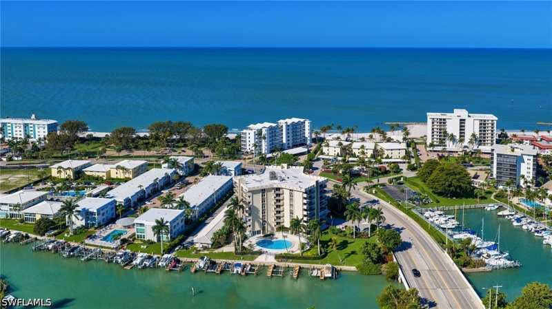 2 bedroom Condominium at 2150 Gulf Shore Blvd N 609, Kings Port, Naples — photo 1