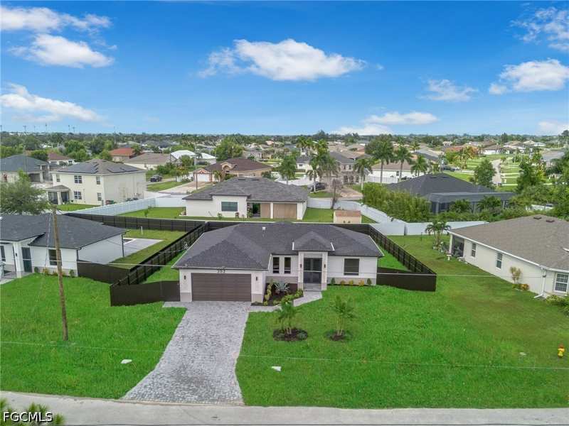 3 bedroom SingleFamilyResidence at 352 SW 24th Pl, Cape Coral, Cape Coral — photo 1