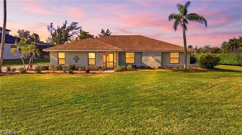 3 bedroom SingleFamilyResidence at 7275 Lake Dr, Heritage Farms Lake Addn, Fort Myers — photo 1