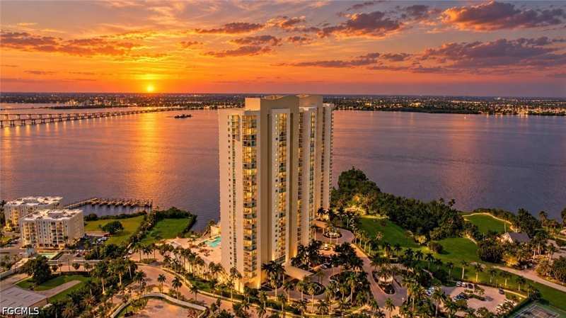 3 bedroom Condominium at 3000 Oasis Grand Blvd 1401, Oasis, Fort Myers — photo 1