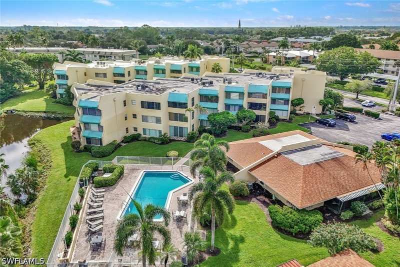 2 bedroom Condominium at 955 Palm View Dr 307, Wedgmont, Naples — photo 1