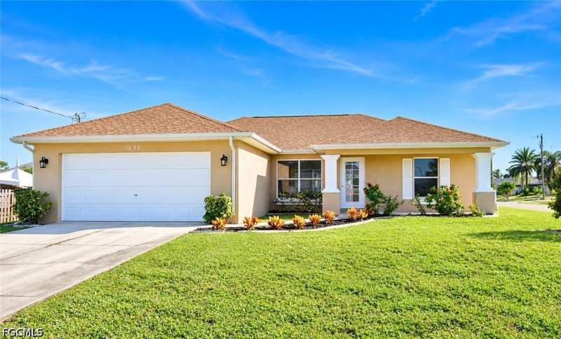 3 bedroom SingleFamilyResidence at 1632 SW 19th St, Cape Coral, Cape Coral — photo 1