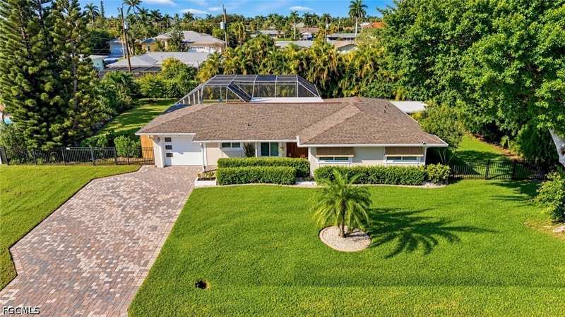 3 bedroom SingleFamilyResidence at 5224 Pocatella Ct, Yacht Club, Cape Coral — photo 1