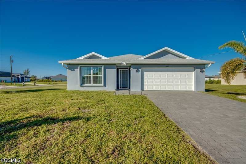 4 bedroom SingleFamilyResidence at 4302 NE 9th Ave, Cape Coral, Cape Coral — photo 1