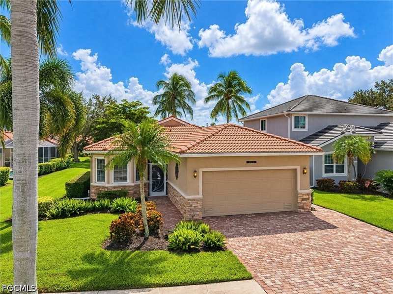 3 bedroom Attached at 7905 Harmony Lake Ct, Reflection Lakes, Fort Myers — photo 1