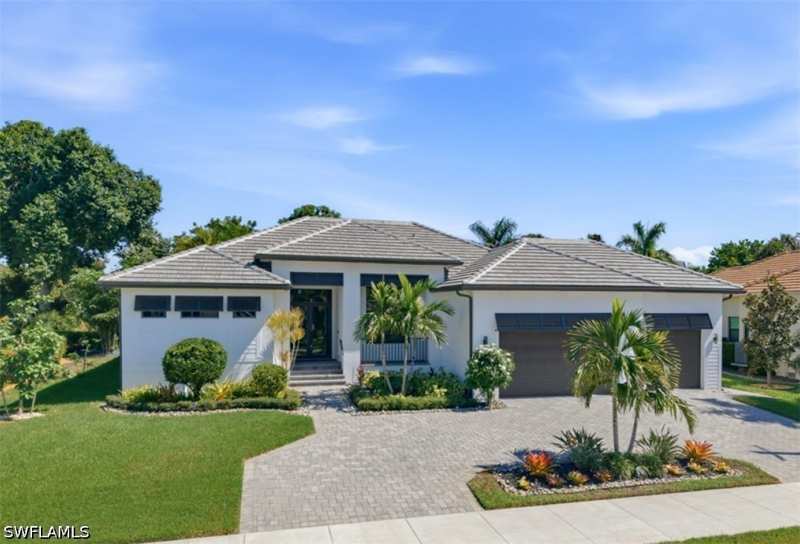 3 bedroom SingleFamilyResidence at 423 S Barfield Dr, Marco Beach, Marco Island — photo 1