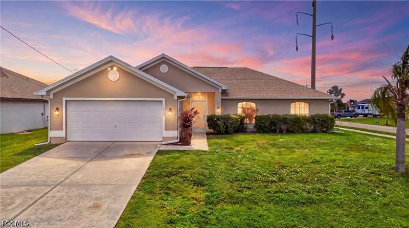 4 bedroom SingleFamilyResidence at 1922 SW 27th St, Cape Coral, Cape Coral — photo 1