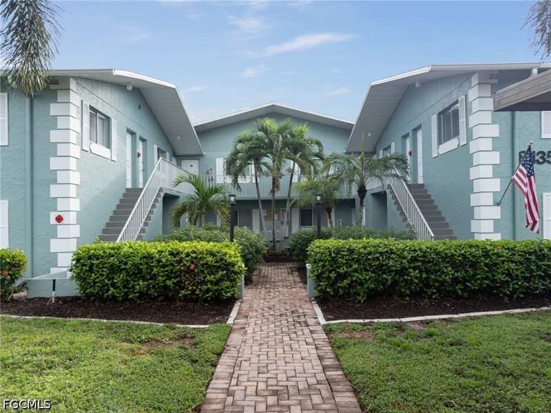 1 bedroom Condominium at 8135 Country Rd 206, Gladiolus Gardens Condo Assn, Fort Myers — photo 1