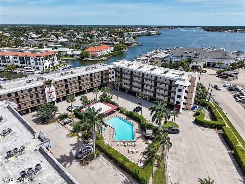 1 bedroom Condominium at 801 River Point Dr 203A, Beaumer, Naples — photo 1
