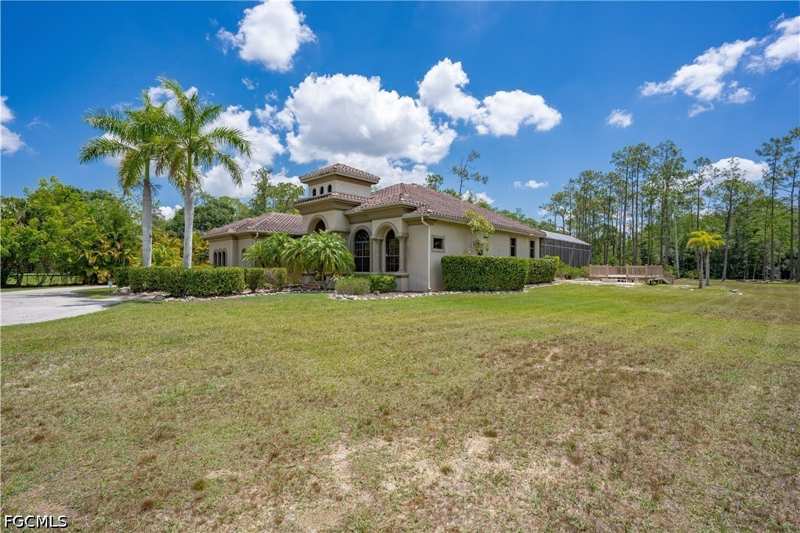4 bedroom SingleFamilyResidence at 11317 Ranchette Rd, Fort Myers, Fort Myers — photo 1