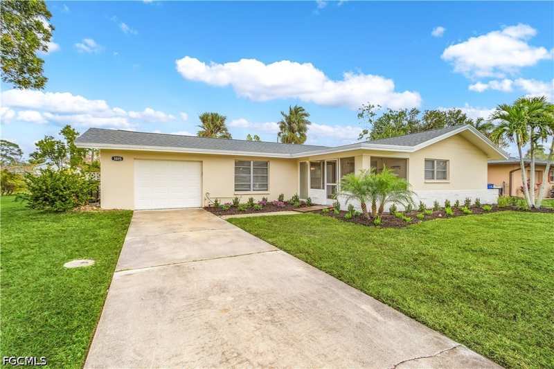3 bedroom SingleFamilyResidence at 1015 El Mar Ave, Natoma Park, Fort Myers — photo 1