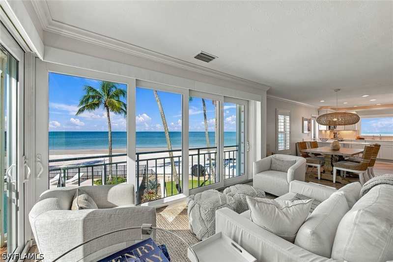 2 bedroom Condominium at 2401 Gulf Shore Blvd N 8, Shores Of Naples, Naples — photo 1