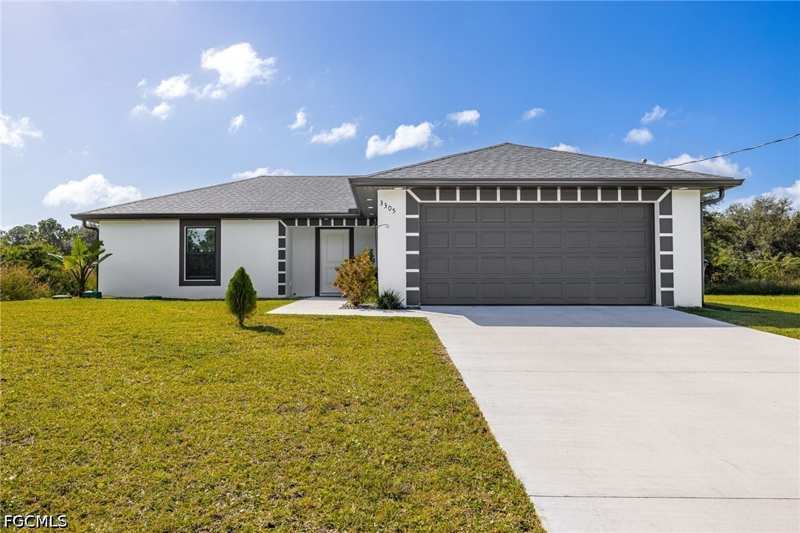 3 bedroom SingleFamilyResidence at 3305 40th St W, Lehigh Acres, Lehigh Acres — photo 1