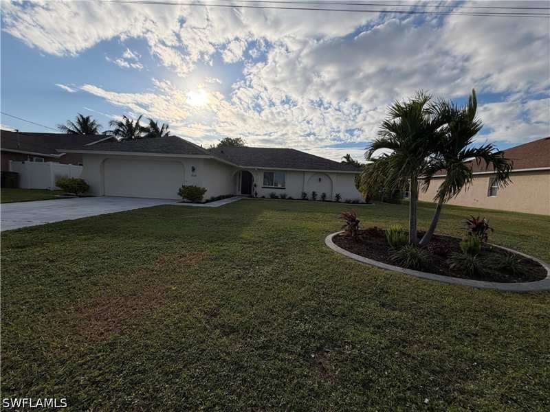 3 bedroom SingleFamilyResidence at 1518 SE 11th Ave, Cape Coral, Cape Coral — photo 1