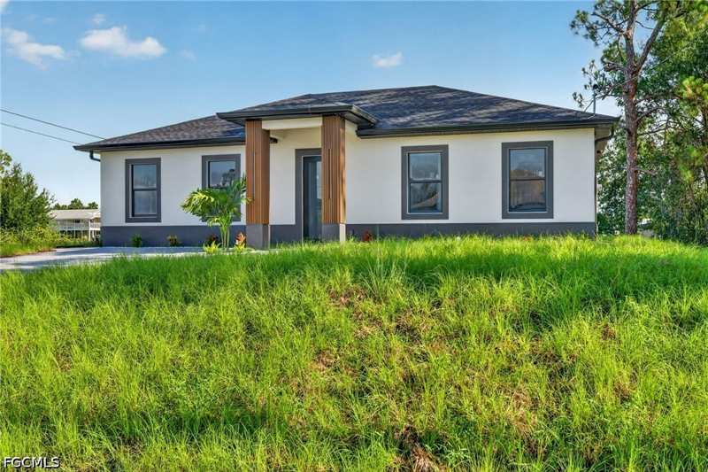 4 bedroom SingleFamilyResidence at 4018 10th St SW, Lehigh Acres, Lehigh Acres — photo 1