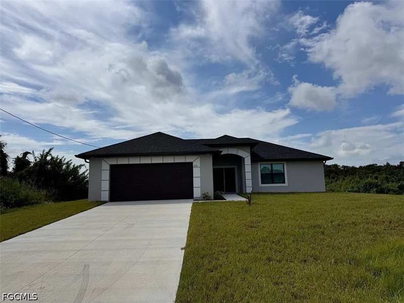 3 bedroom SingleFamilyResidence at 2518 52nd St SW, Lehigh Acres, Lehigh Acres — photo 1
