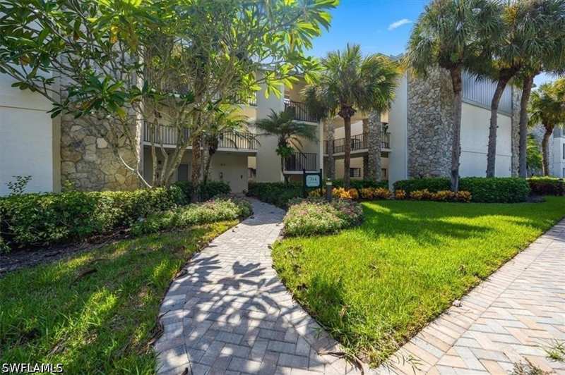 3 bedroom Condominium at 764 Eagle Creek Dr 201, Eagle Creek, Naples — photo 1