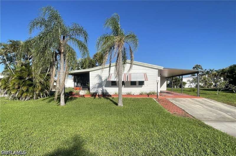 2 bedroom ManufacturedHome at 26261 Squire Ln, Imperial Harbor, Bonita Springs — photo 1