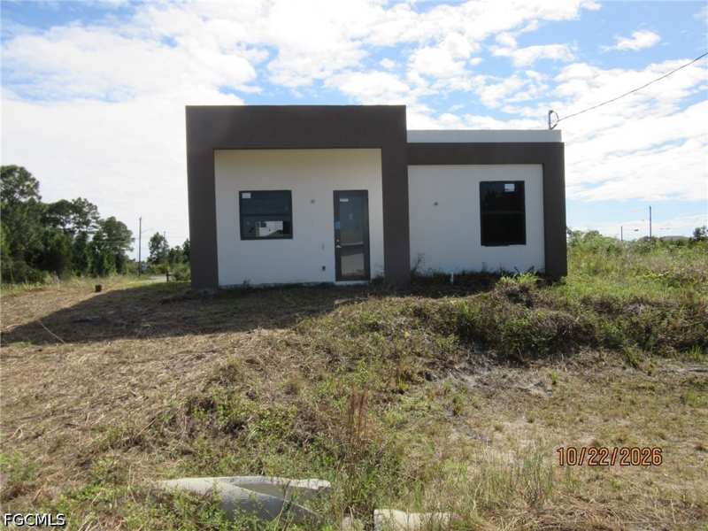 2 bedroom SingleFamilyResidence at 1165 Augusta St E, Lehigh Acres, Lehigh Acres — photo 1