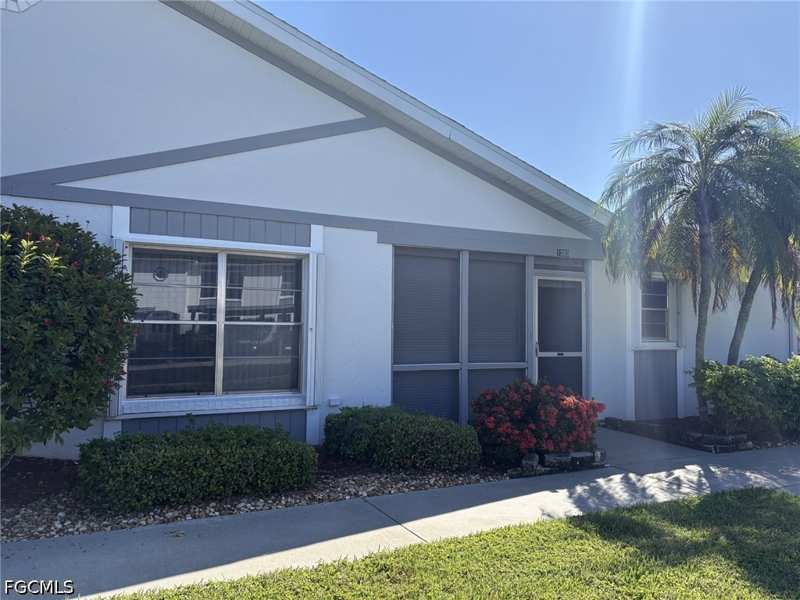 2 bedroom Attached at 1303 Sandtrap Dr, Myerlee Gardens Condo, Fort Myers — photo 1
