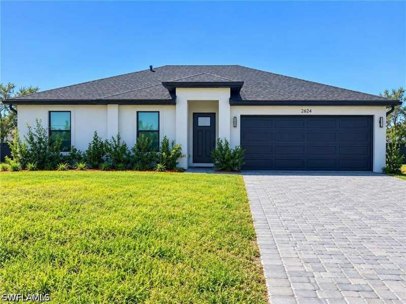 3 bedroom SingleFamilyResidence at 2624 Diplomat Pkwy W, Cape Coral, Cape Coral — photo 1