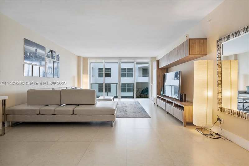 3 bedroom Condominium at 5601 Collins Ave 1514, The Pavilion Condo, Miami Beach — photo 1
