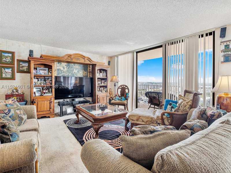 3 bedroom Condominium at 290 174th St 1809, Winston Towers 700 Condo, Sunny Isles Beach — photo 1