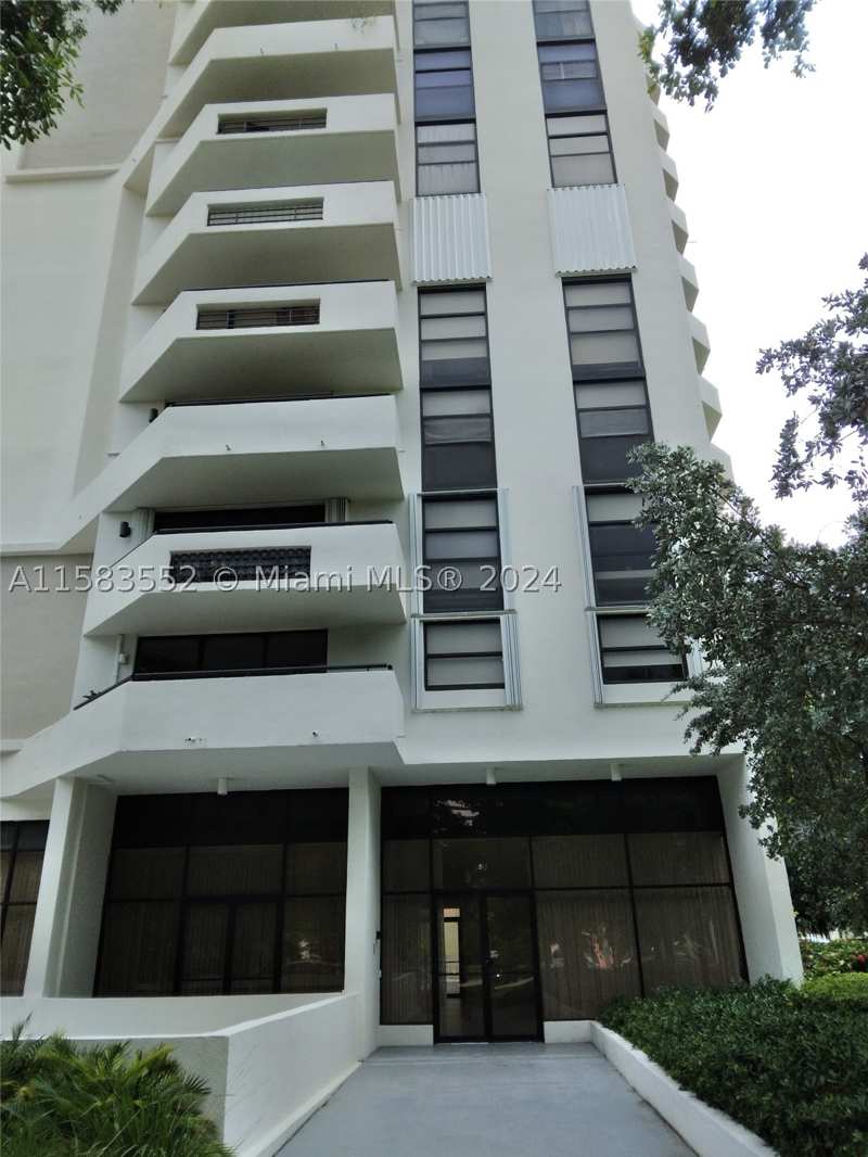 2 bedroom Condominium at 911 Ponce De Leon Blvd 904, Gables Park Tower Condo, Coral Gables — photo 1