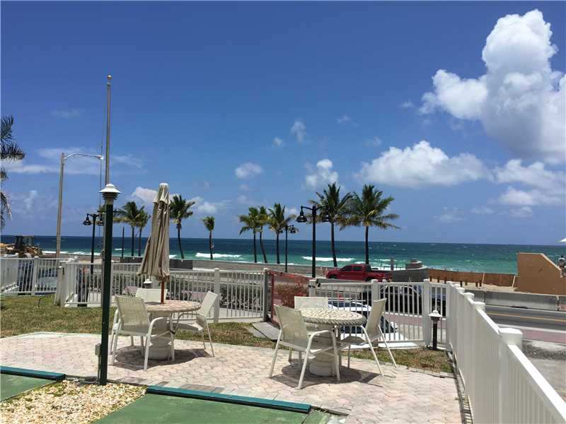 5 bedroom Townhouse at 21301 NE 38th Ave 58, The Courtyards At The Poi, Aventura — photo 1