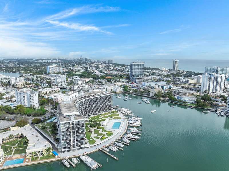 1 bedroom Condominium at 900 Bay Dr 319, King Cole Condo, Miami Beach — photo 1