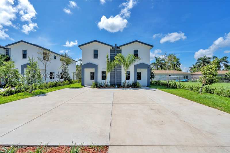 3 bedroom Condominium at 1231 NW 9th Avenue 1231, 1231-1233 NW 9 Ave Condo, Florida City — photo 1
