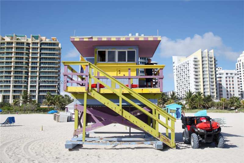 2 bedroom Condominium at 1300 Lincoln Rd A701, Lincoln Towers Condo, Miami Beach — photo 1
