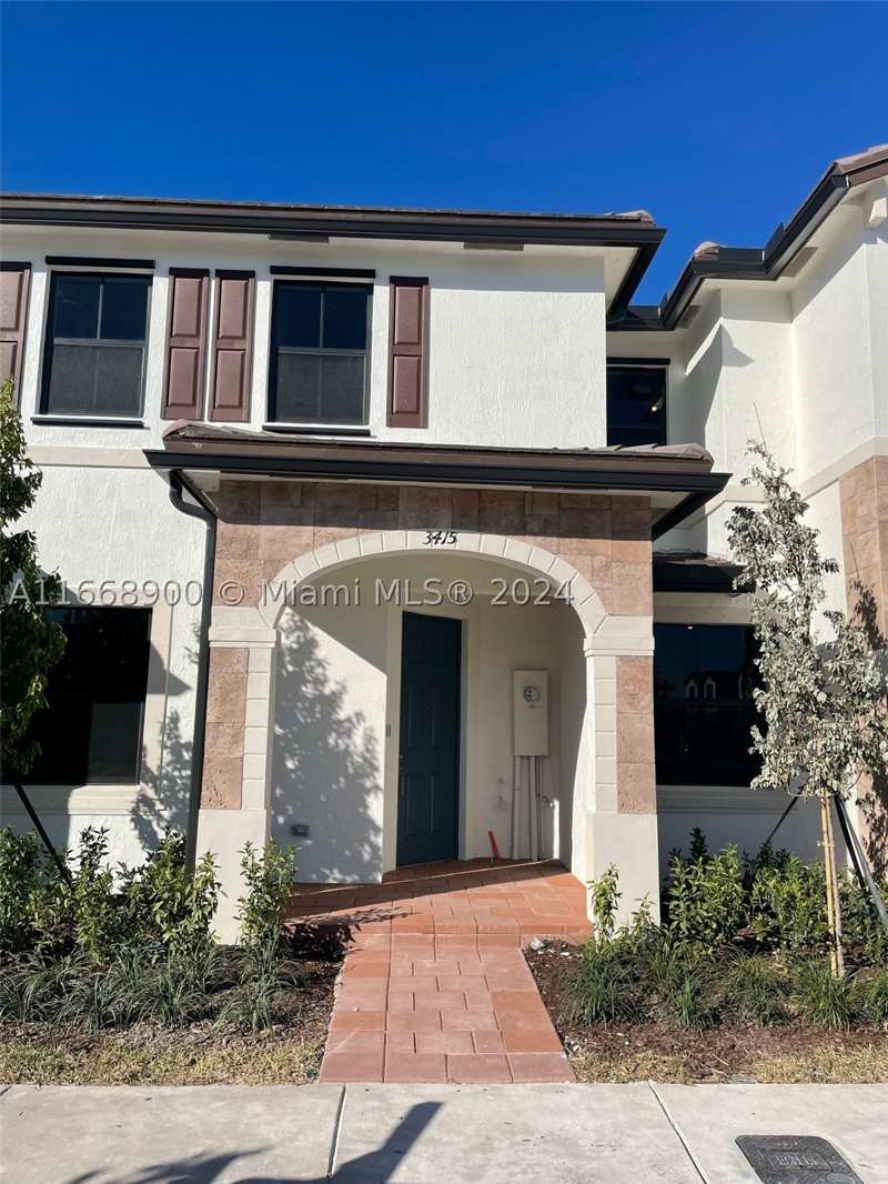 3 bedroom Townhouse at 3415 W 112th Ter, Aquabella North, Hialeah — photo 1
