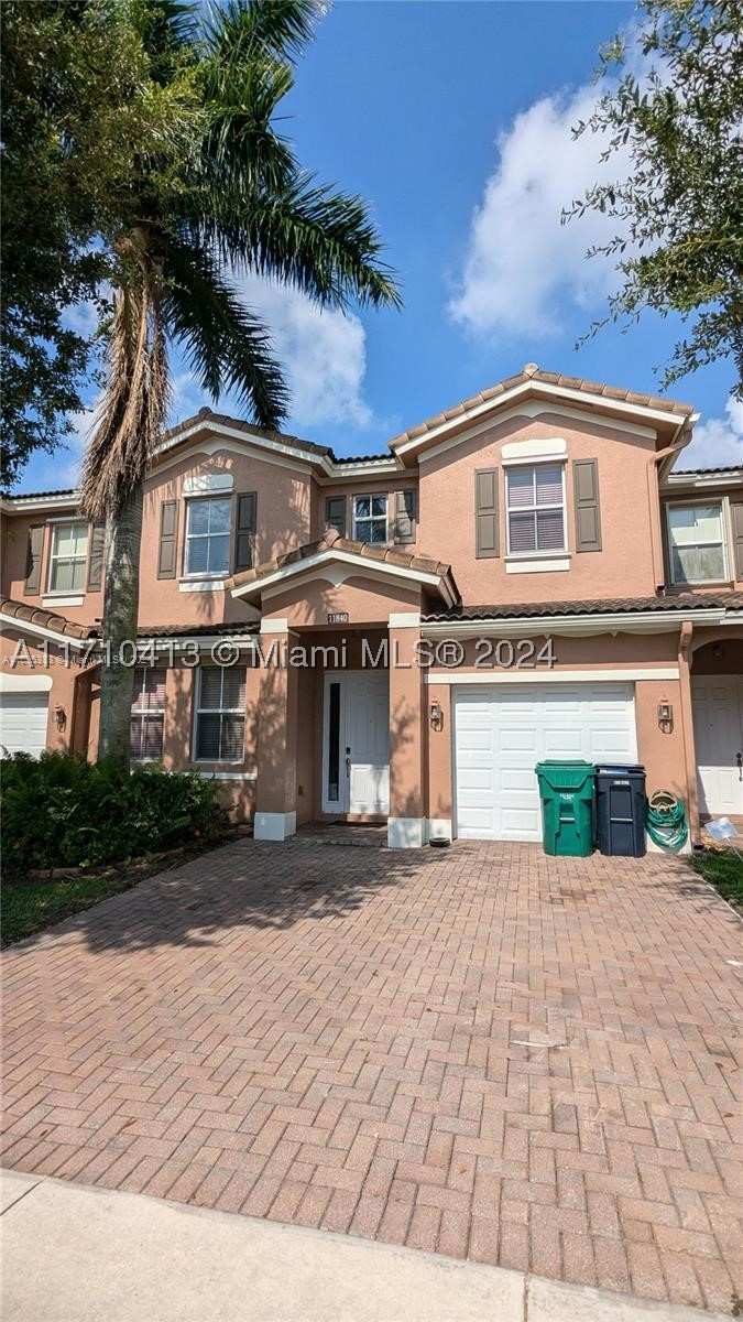 4 bedroom Townhouse at 11840 SW 154th Ave 11840, Century Gardens At Tamiam, Miami — photo 1