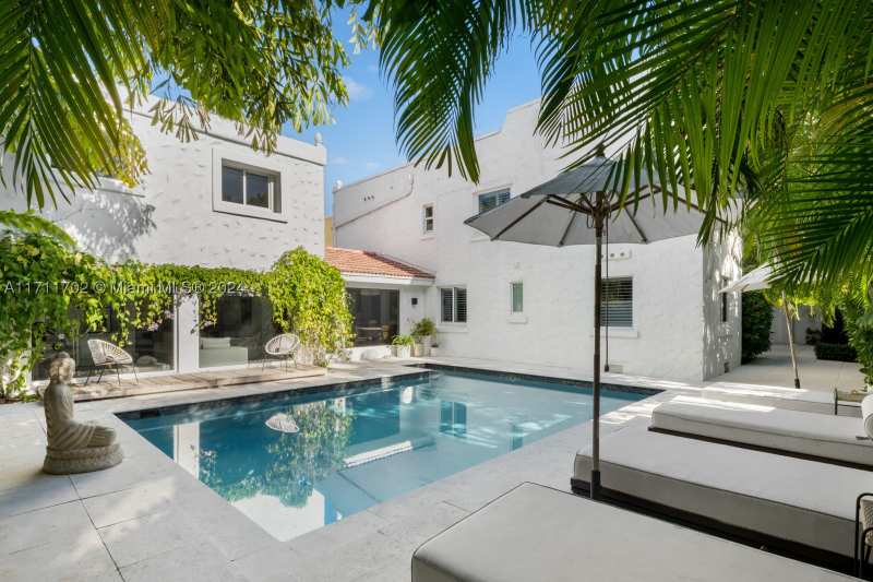 5 bedroom SingleFamilyResidence at 2974 old Alton Rd, Amd Plat Of Sunset Lake S, Miami Beach — photo 1