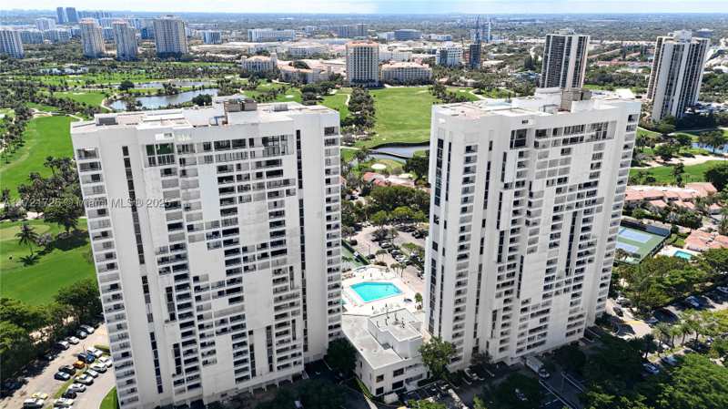 3 bedroom Condominium at 20225 NE 34th Ct 817, Delvista Towers Condo, Aventura — photo 1