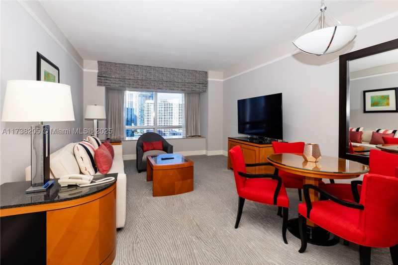 1 bedroom Condominium at 1435 Brickell Ave 3010, Millennium Tower Condomin, Miami — photo 1