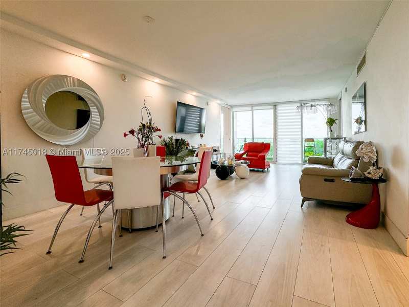 2 bedroom Condominium at 100 Bayview Dr 721, Arlen House East Condo, Sunny Isles Beach — photo 1
